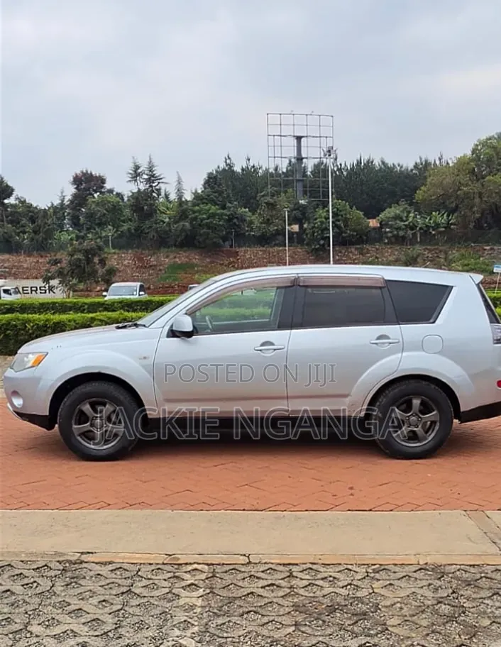 Mitsubishi Outlander 2007 Silver