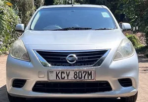 Nissan Latio 1.2 2013 Silver
