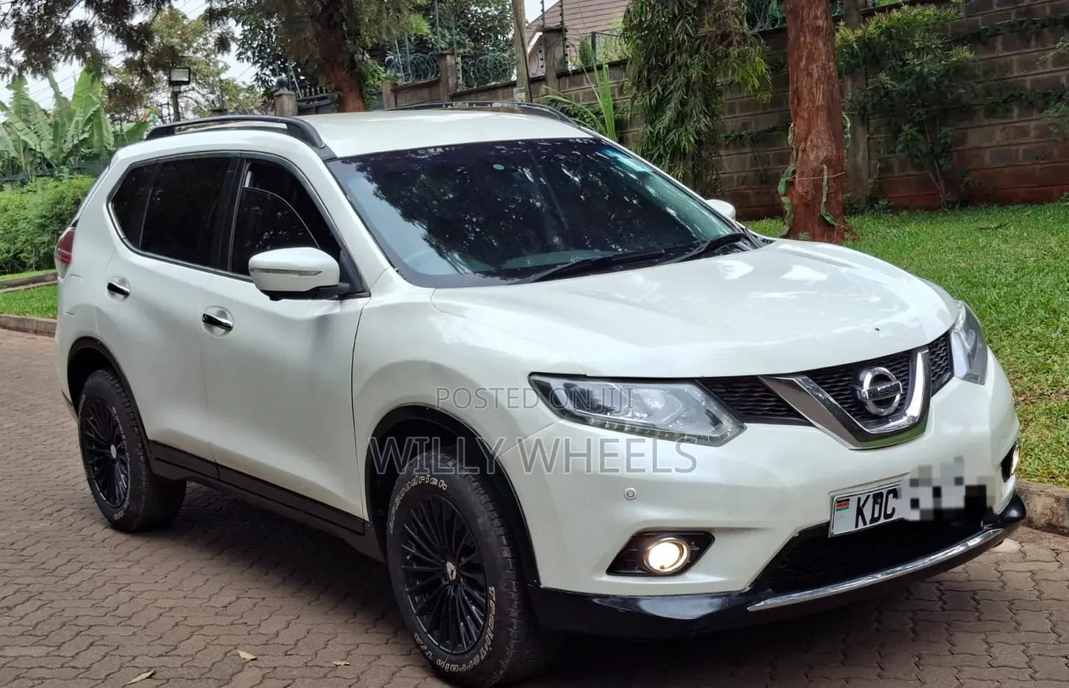 Nissan X-Trail 2014 White