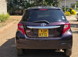 Toyota Vitz 2016 Maroon