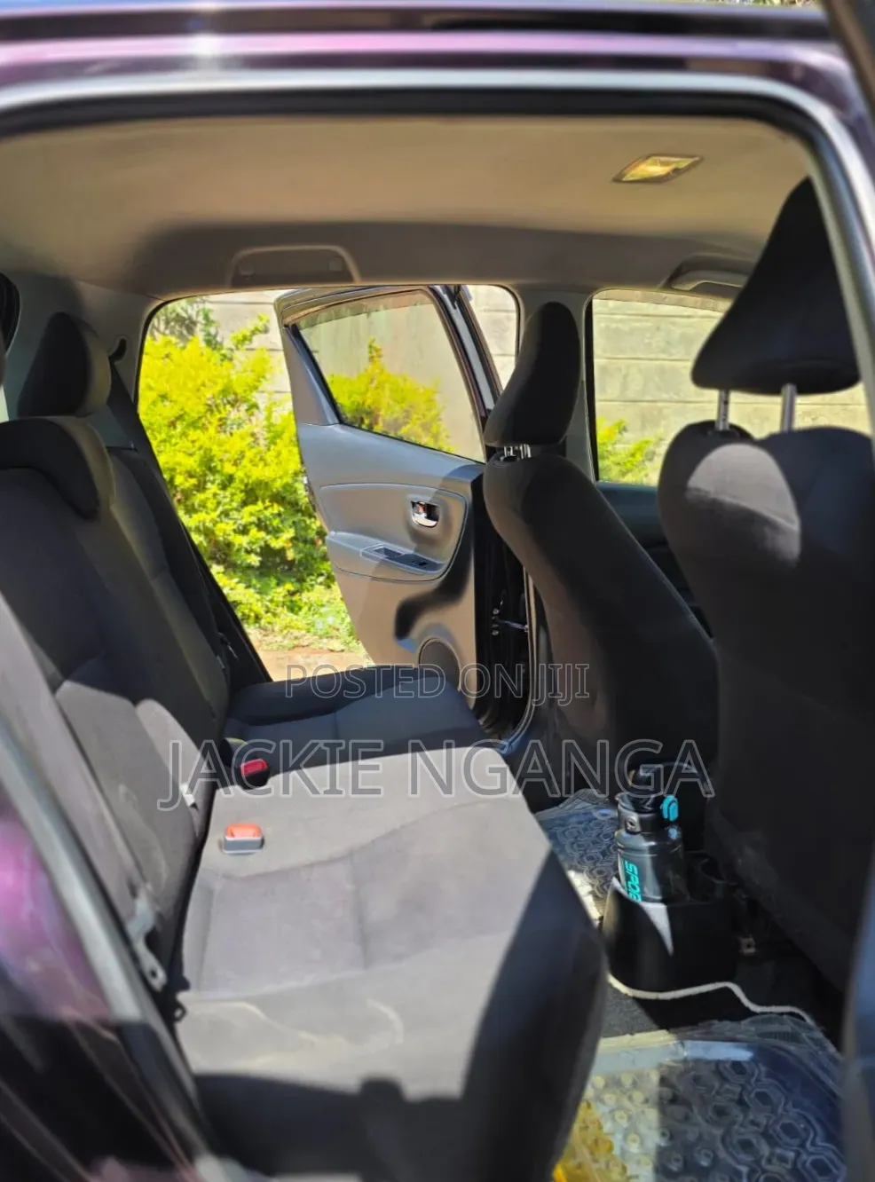 Toyota Vitz 2016 Maroon
