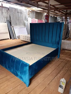 5x6-Foot Chesterfield Bed
