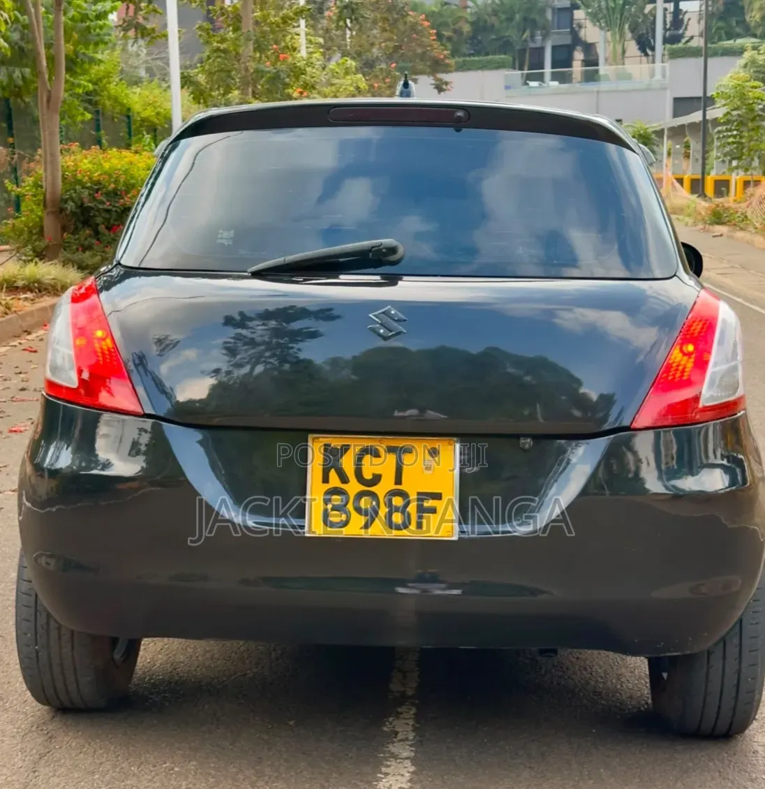 Suzuki Swift 2011 Black