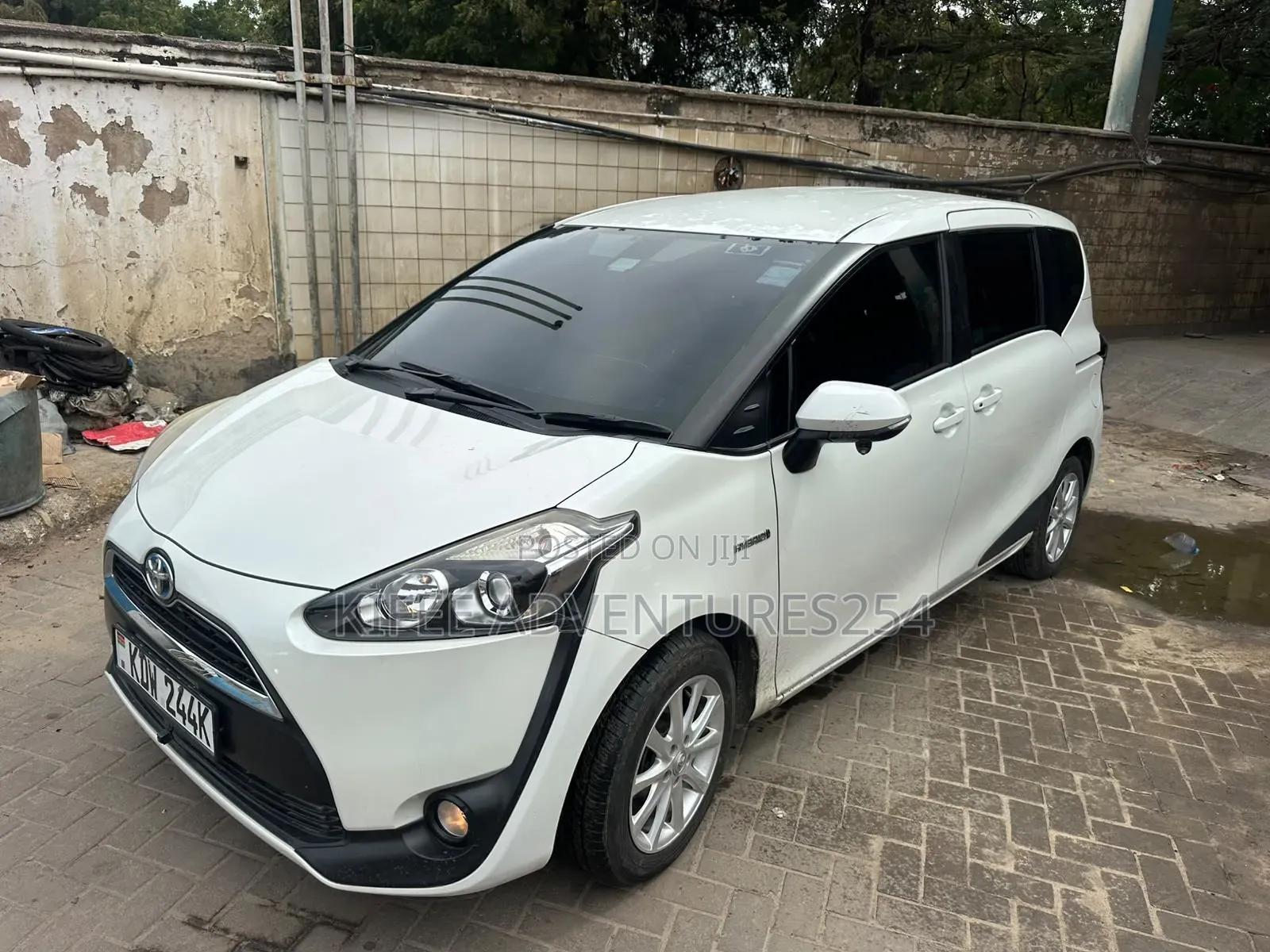 Self Drive and Chauffered Car Hire Services