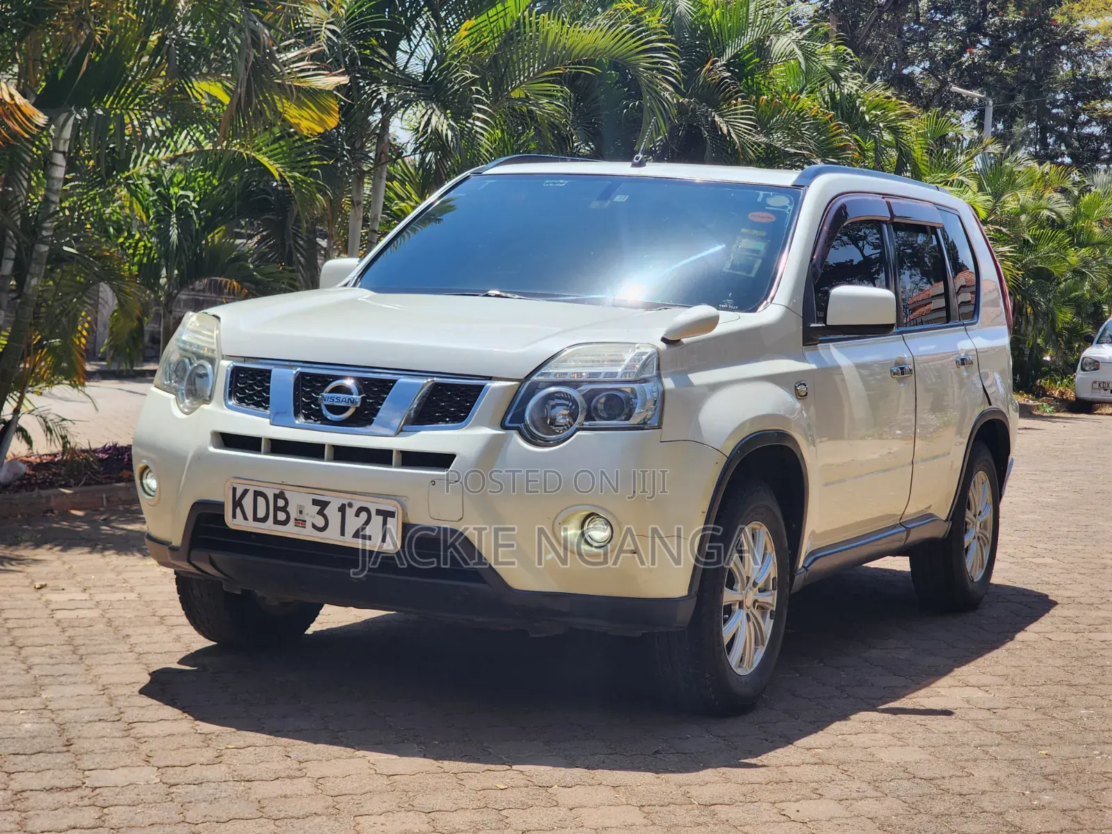 Nissan X-Trail 2013 White