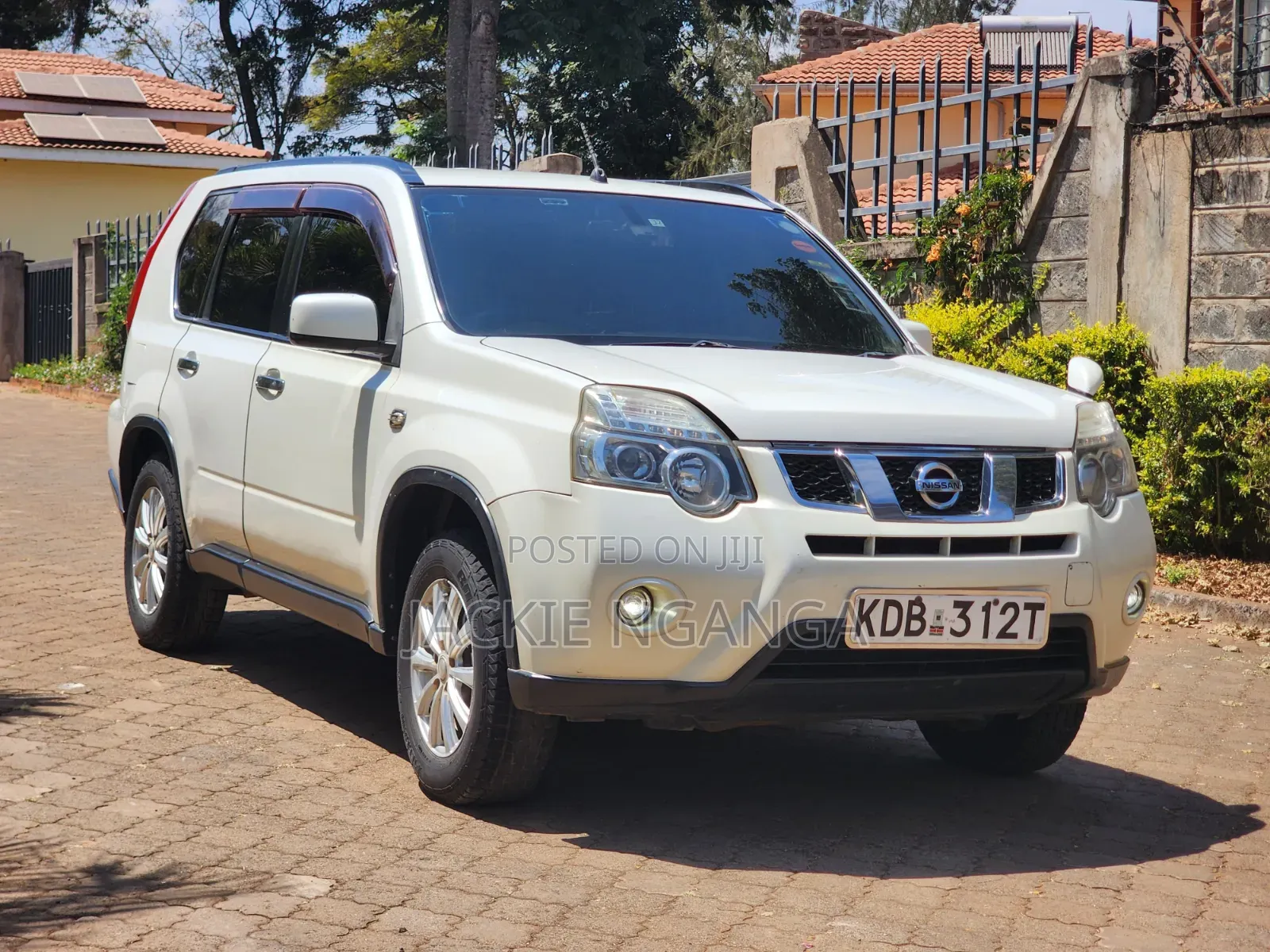 Nissan X-Trail 2013 White