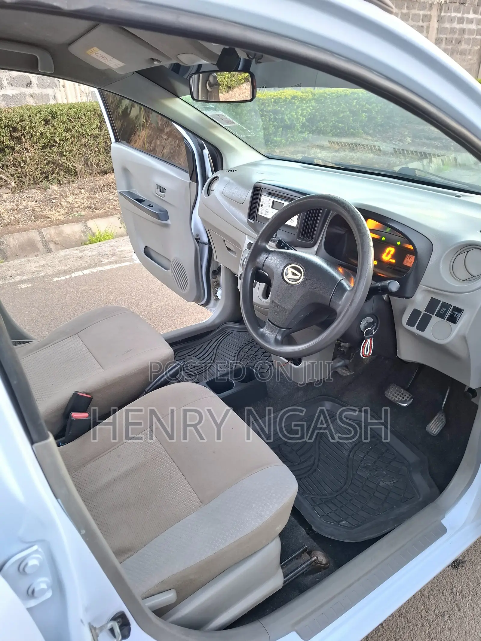 Daihatsu Mira 2012 Pearl