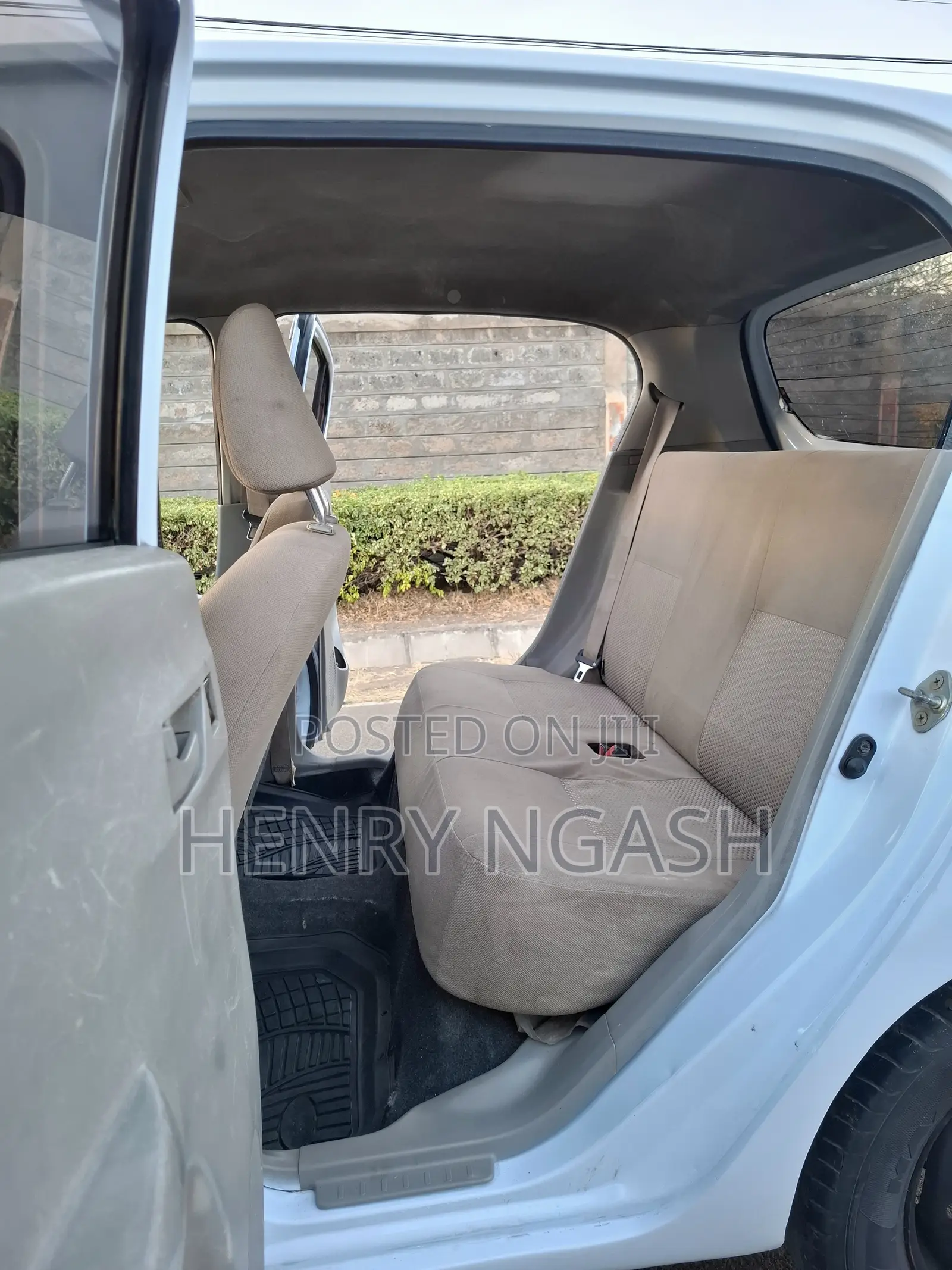 Daihatsu Mira 2012 Pearl