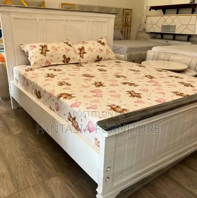 5x6-Foot White Panel Bed