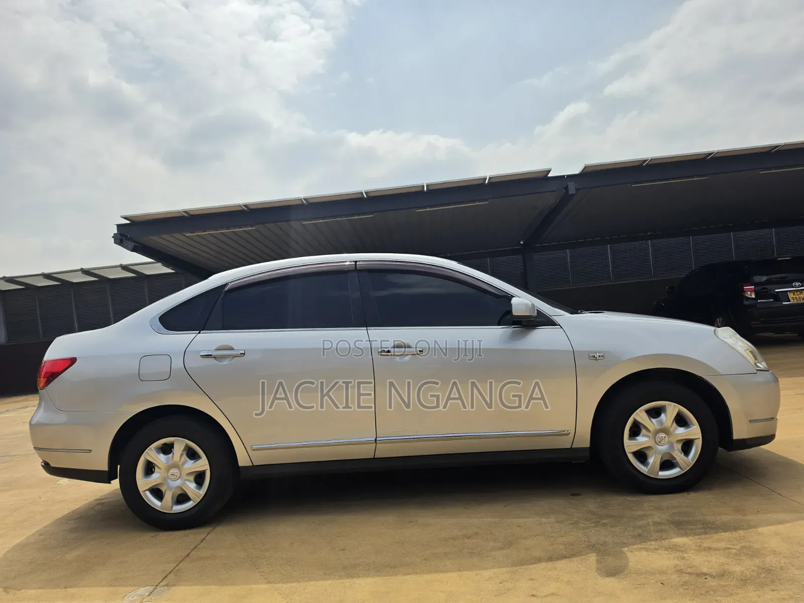 Nissan Bluebird 2012 Silver