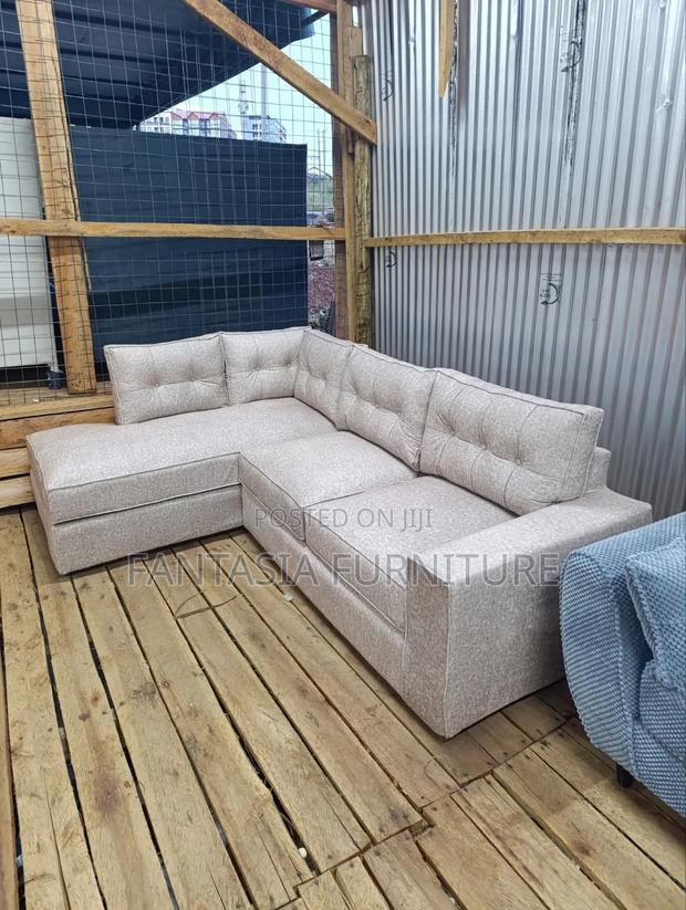 Cream Corner Seat 5-Seater - thumbnail 2