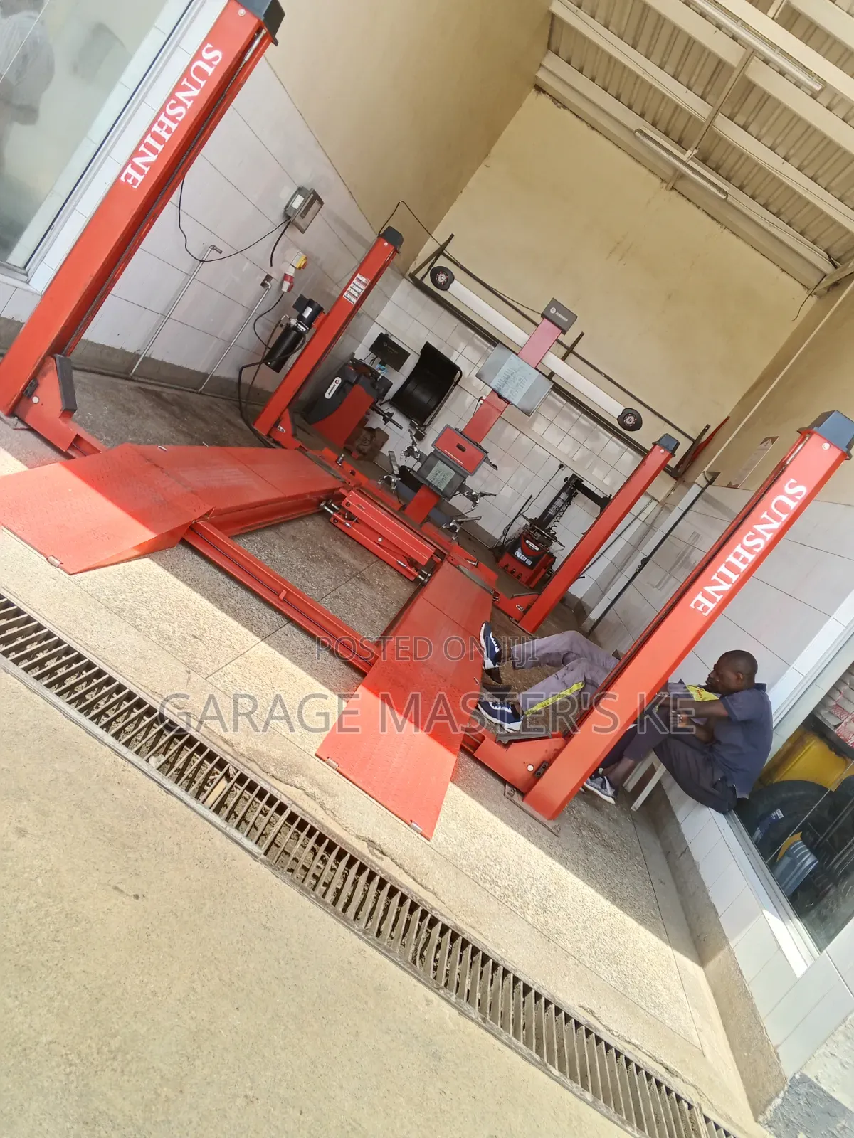 Sunshine Italy 3 D Wheel Alignment Machine Set With 4 Post Lift