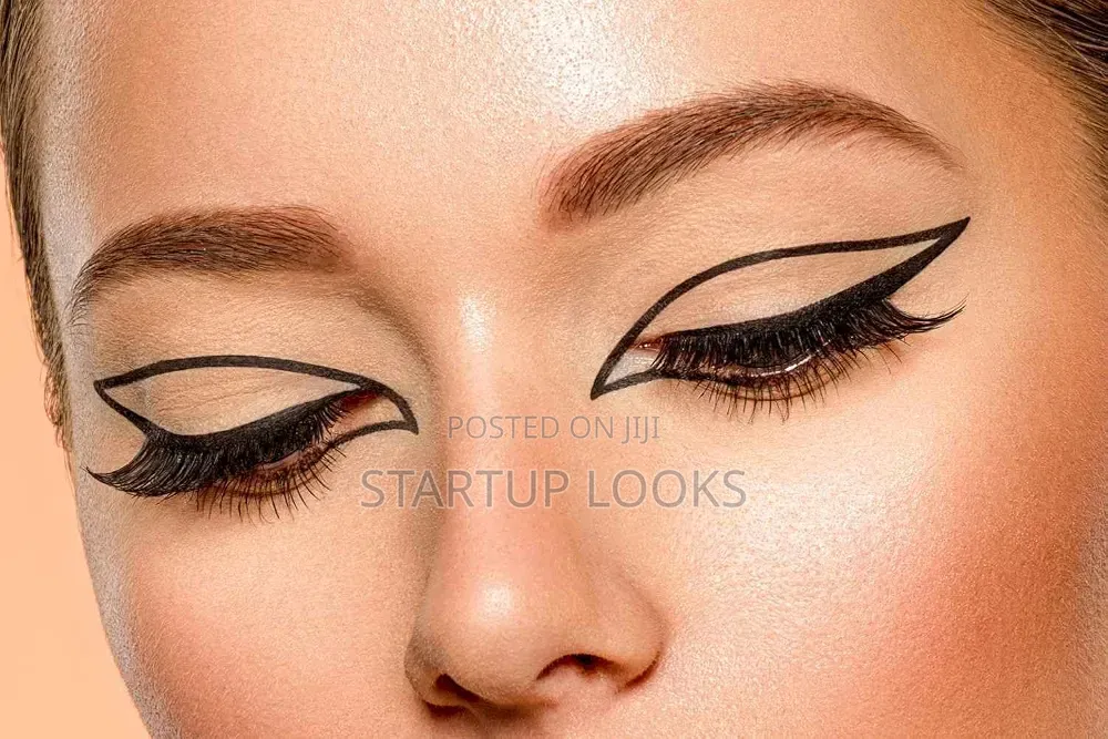 Women Makeup Eyeliner