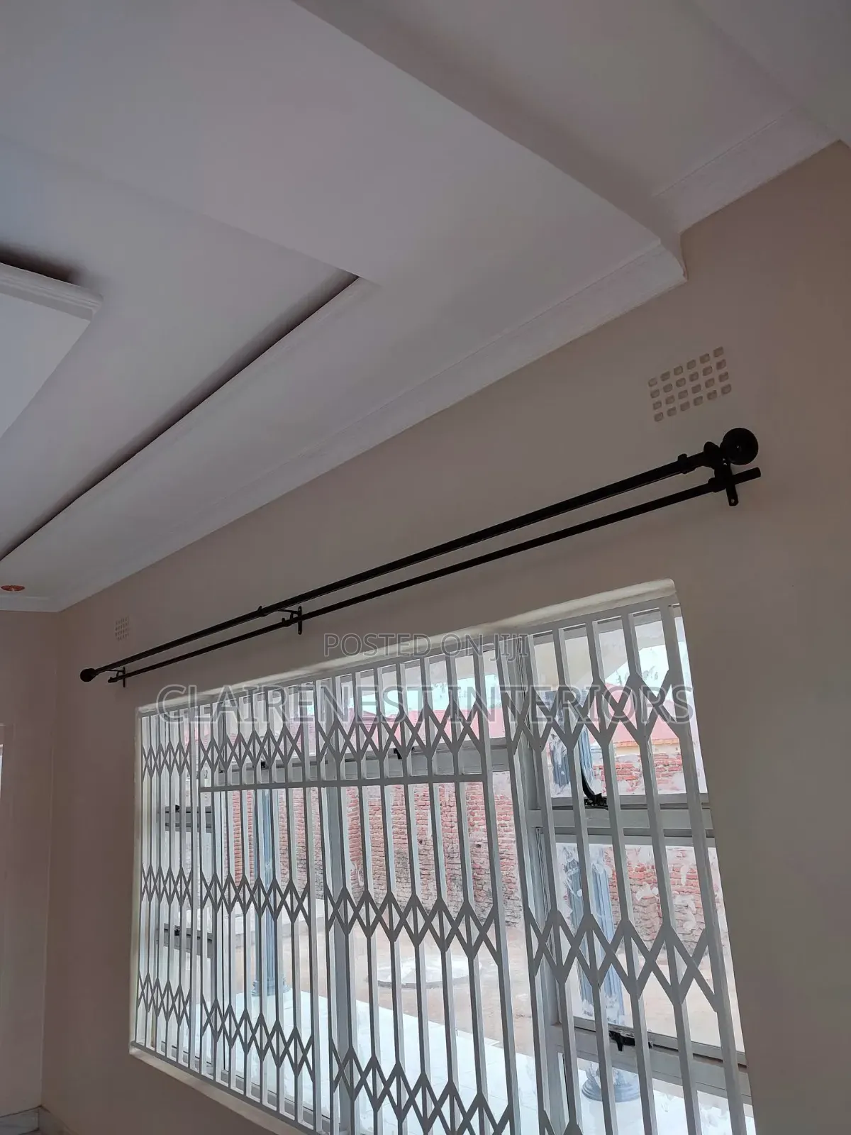 Quality  Powder Coated Rods for Neat Window Displays.