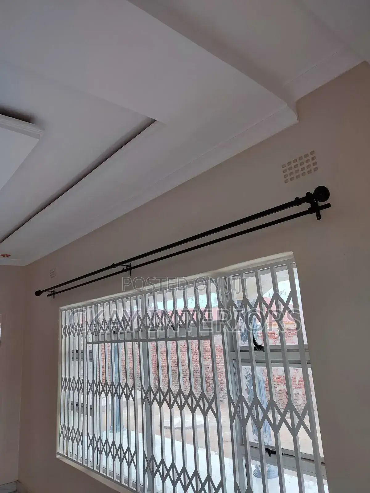 Quality  Powder Coated Rods for Neat Window Displays.