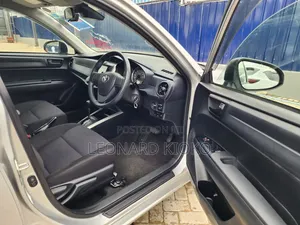 New Toyota Corolla Fielder 2019 Silver