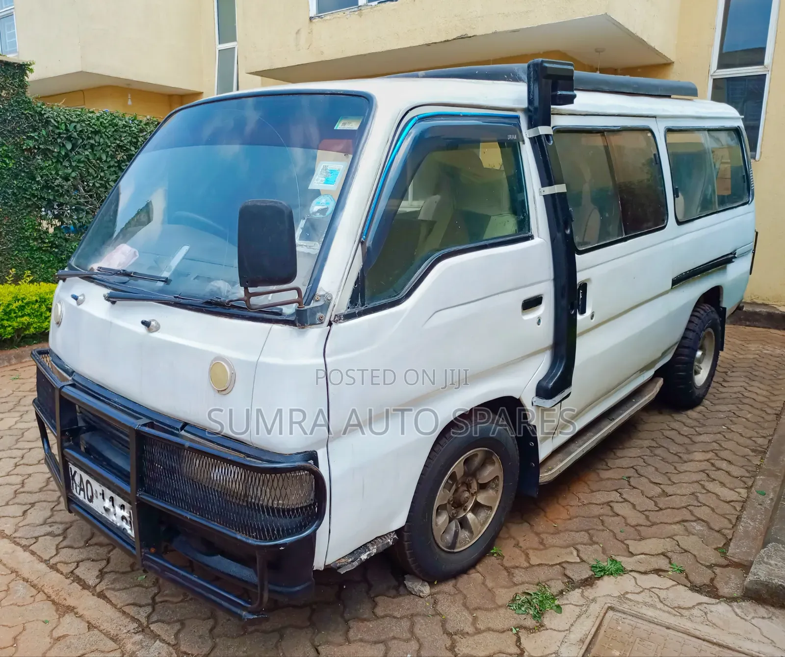 Nissan Caravan 1996 White