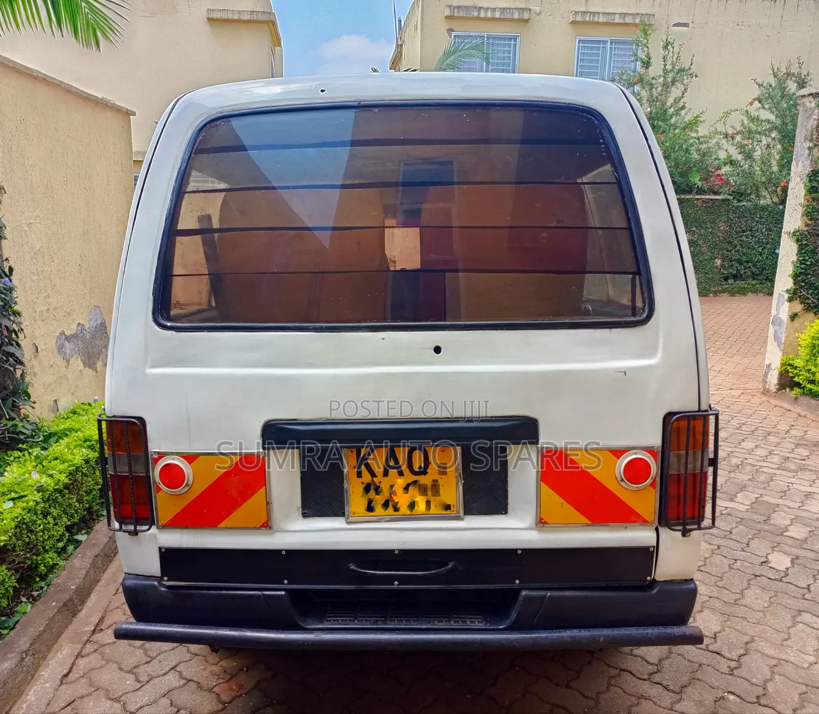 Nissan Caravan 1996 White