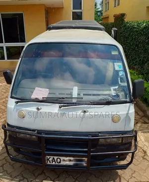 Nissan Caravan 1996 White