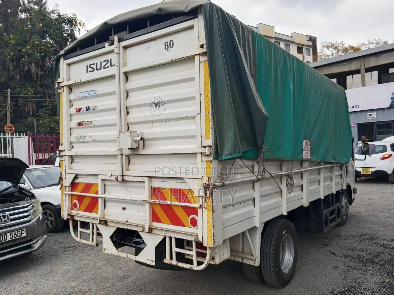 Isuzu NMR Yom 2022