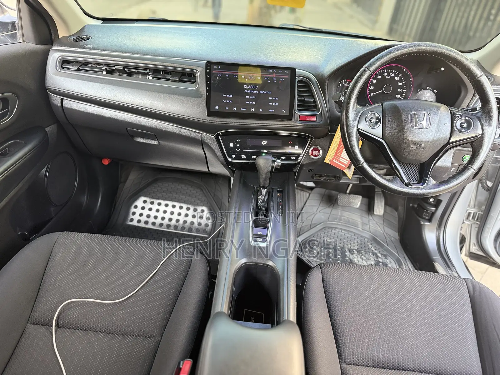 Honda Vezel 2015 Silver