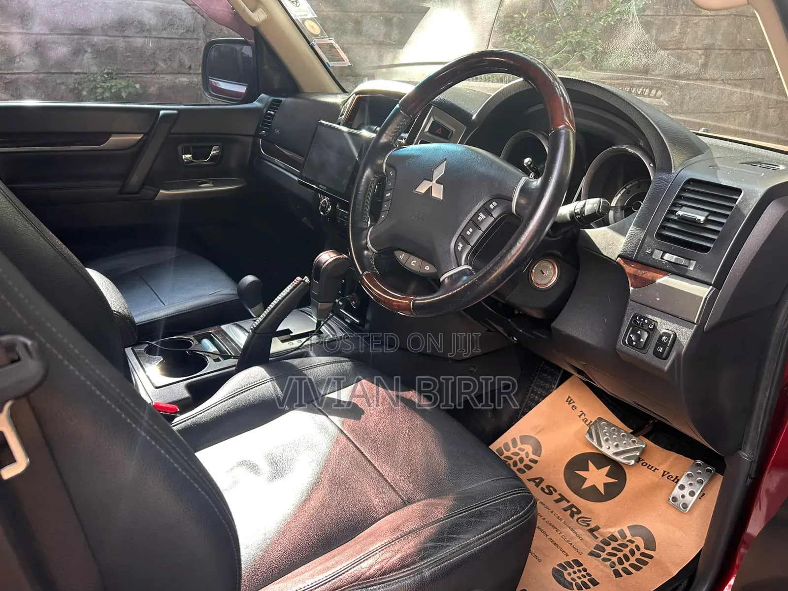 Mitsubishi Pajero 2018 Red