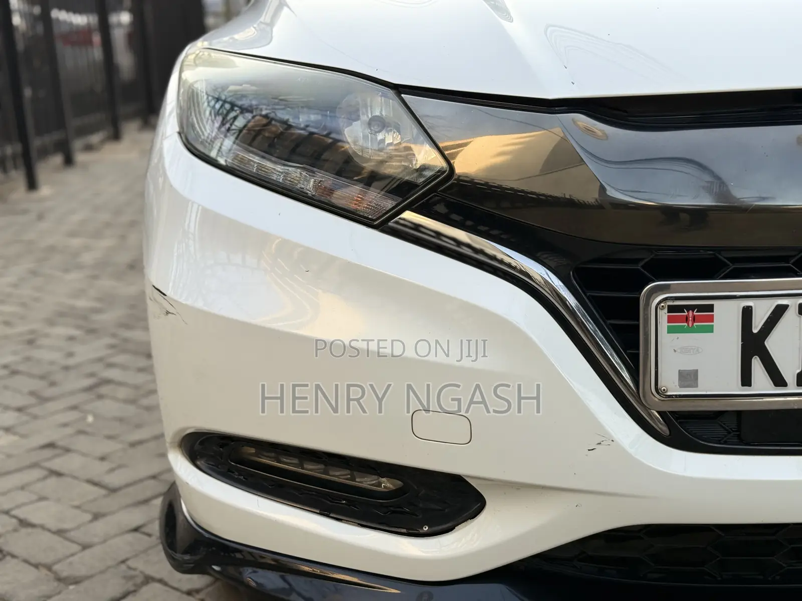 Honda Vezel 2018 White