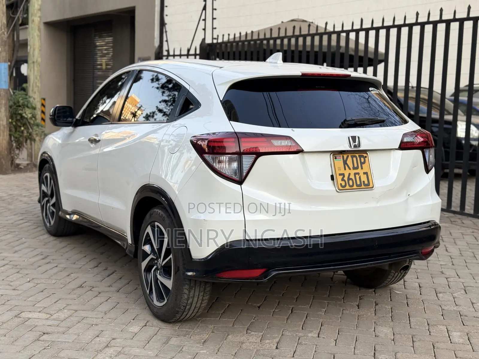 Honda Vezel 2018 White