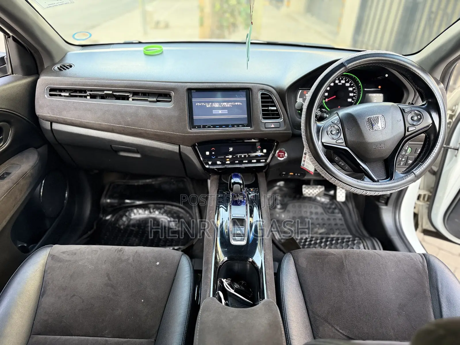 Honda Vezel 2018 White