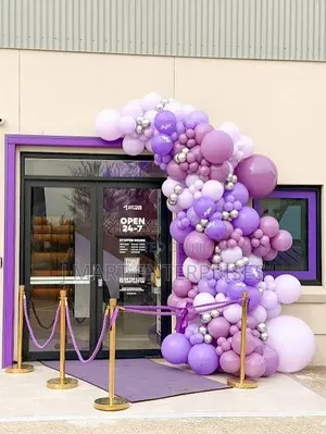 Outdoor Balloon Decor