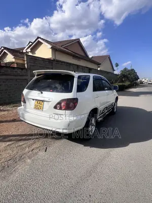 Toyota Harrier 2006 White