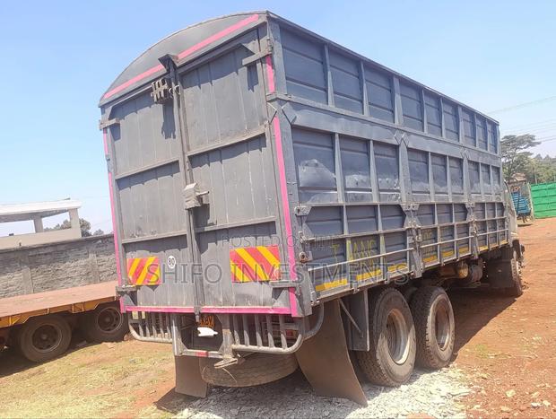 FVZ 6*4 Lorry