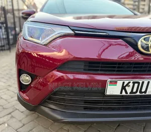 Toyota RAV4 2018 Red