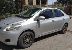 Toyota Belta 2009 Silver