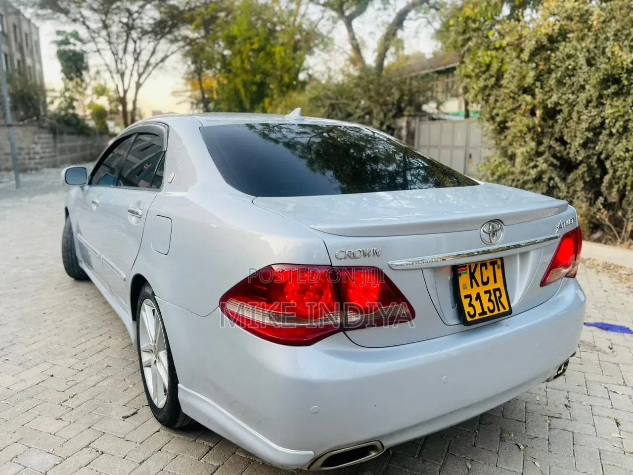 Toyota Crown 2012 Silver