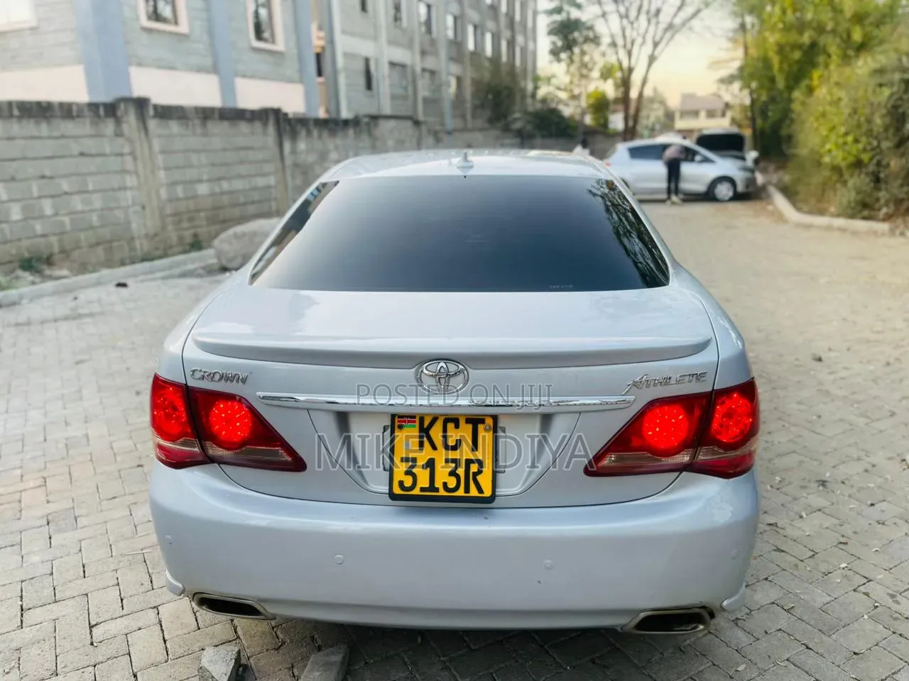 Toyota Crown 2012 Silver