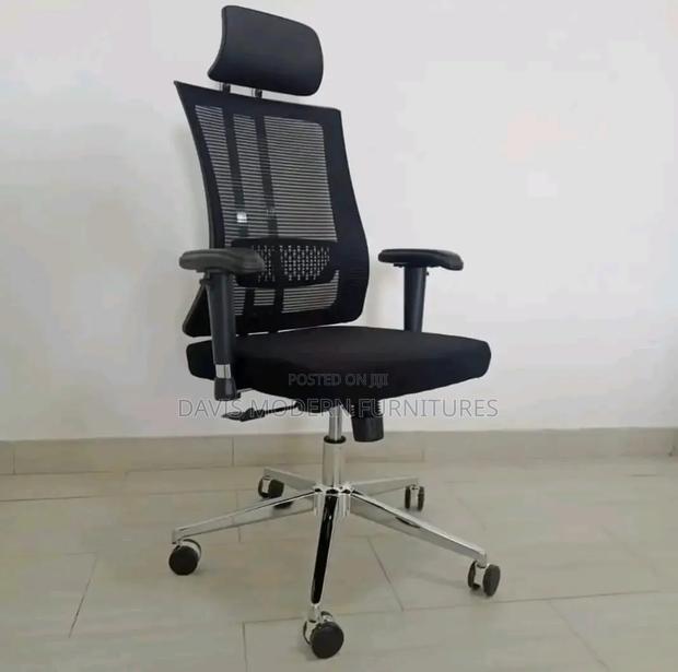 Ergonomic Mesh Office Chair