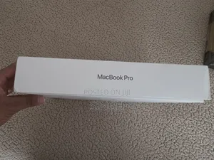 New Laptop Apple MacBook Pro 2025 M5 16GB Apple M5 SSD 1T