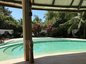 5 Bedroom Beach Front Villa Diani