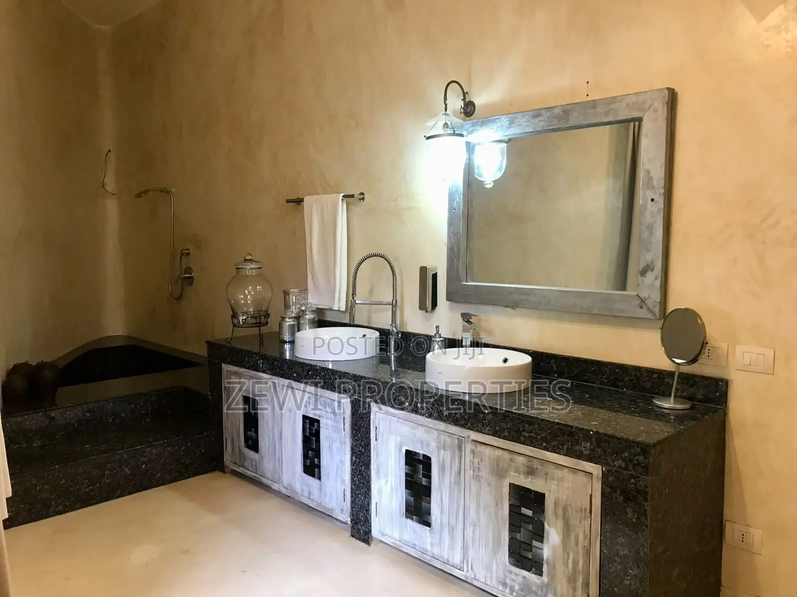 5 Bedroom Beach Front Villa Diani