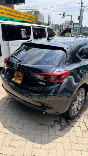 Mazda Axela 2016 Blue