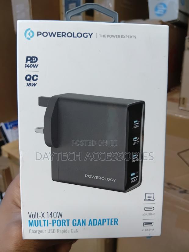 The Powerology Volt-X 140W Multi-Port GaN Charging Adapter.
