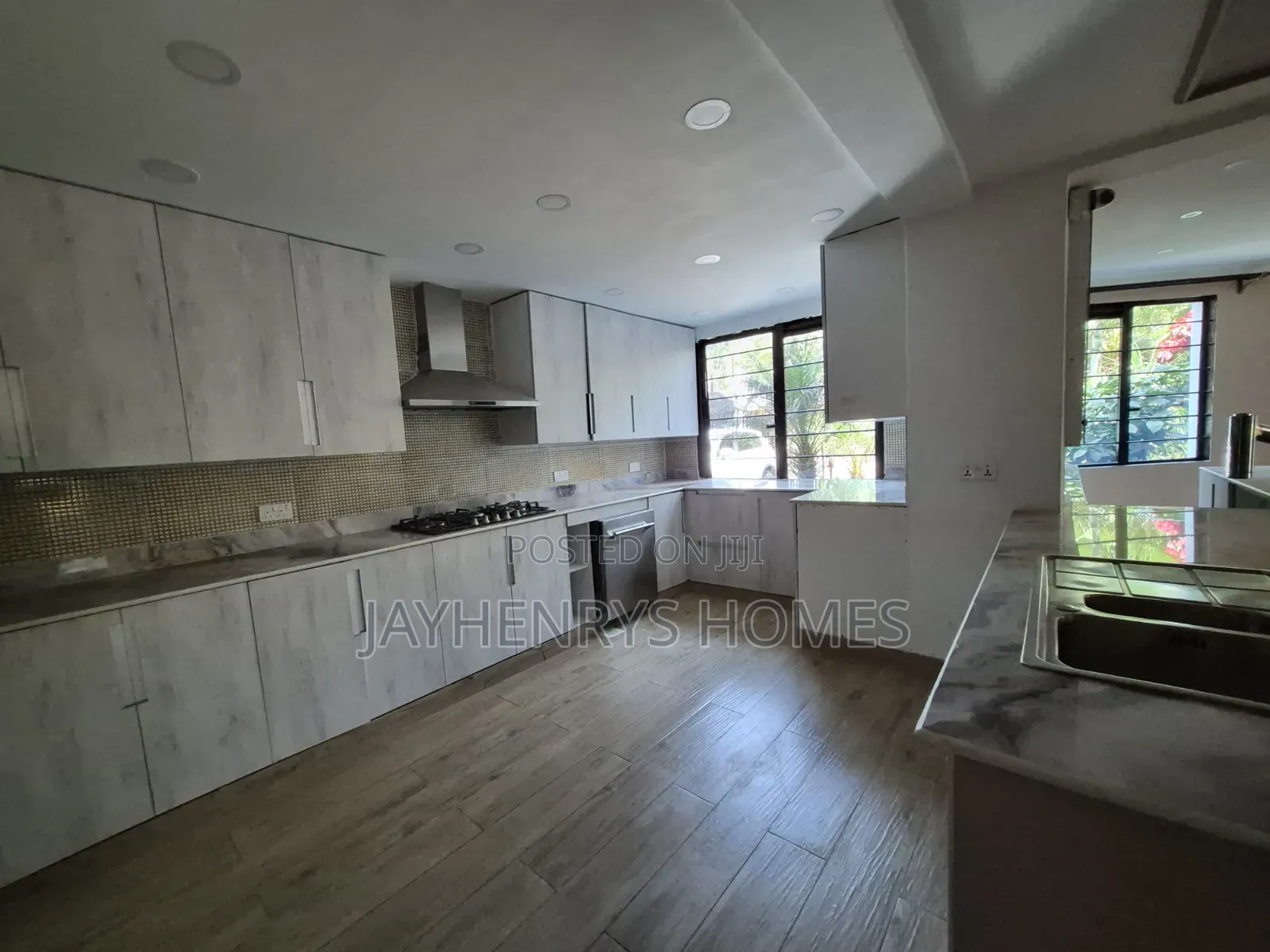 5bdrm Villa in Runda for rent