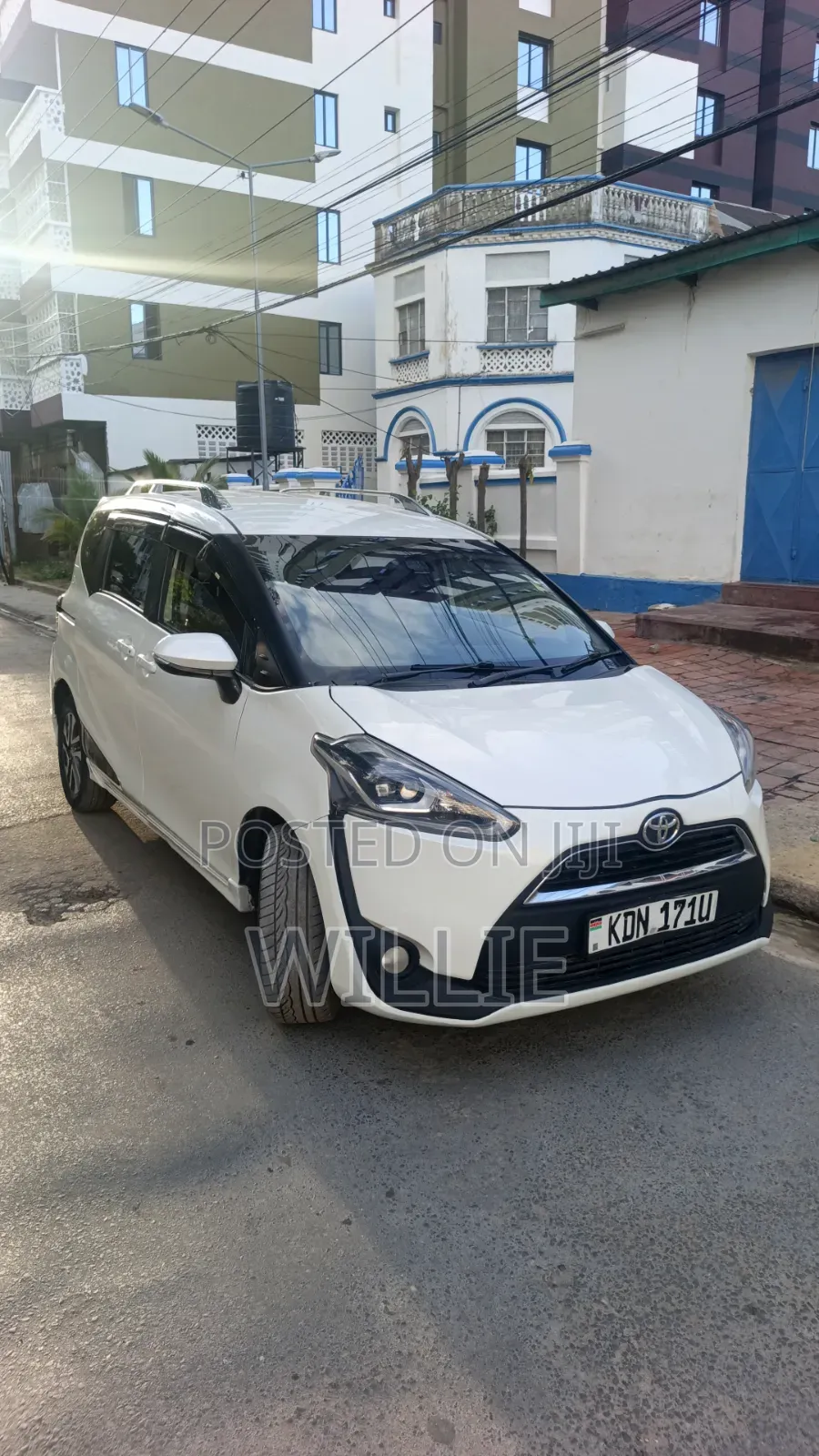 Toyota Sienta 2016 White