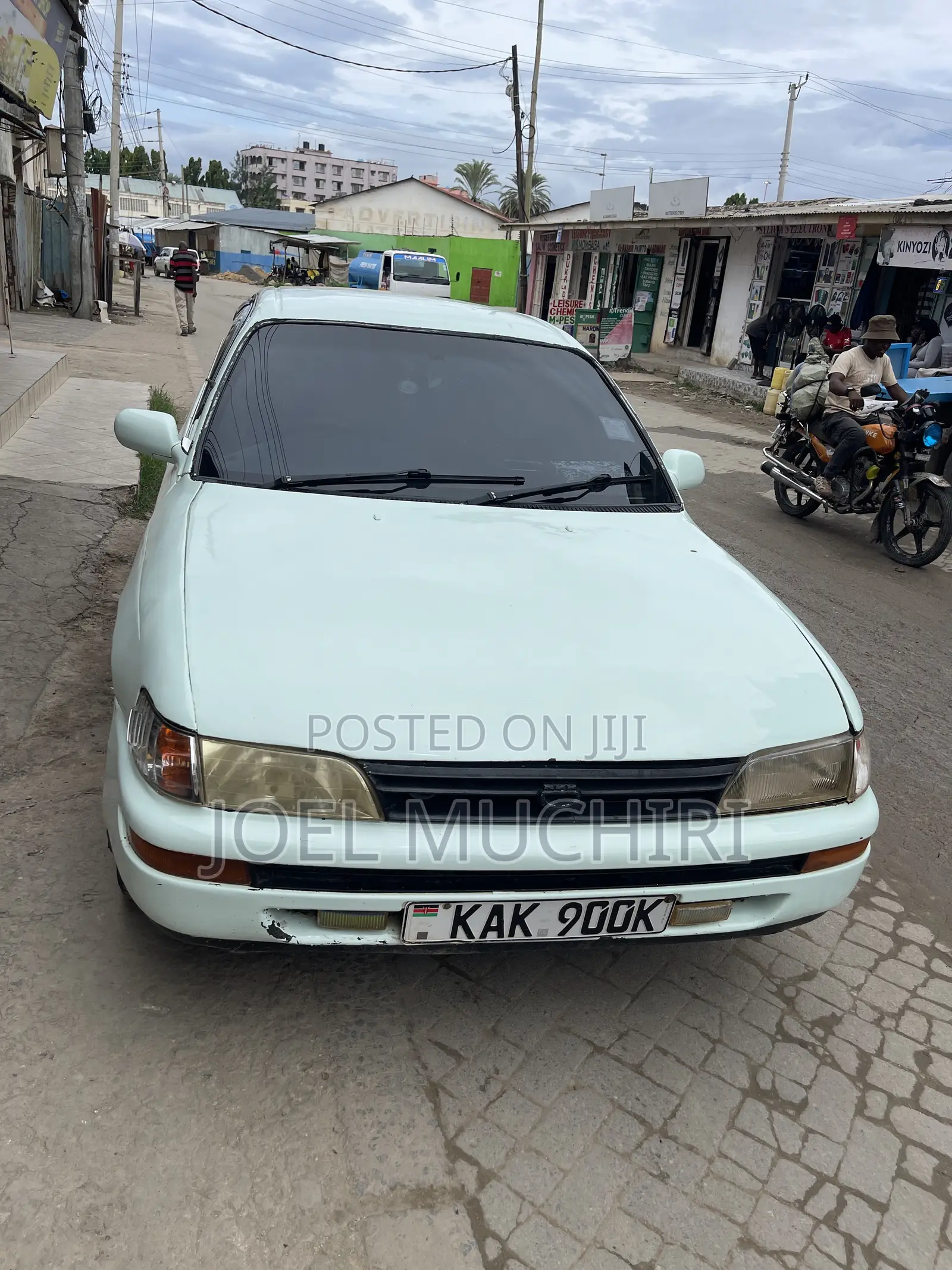 Toyota Corolla Sedan 1992 White