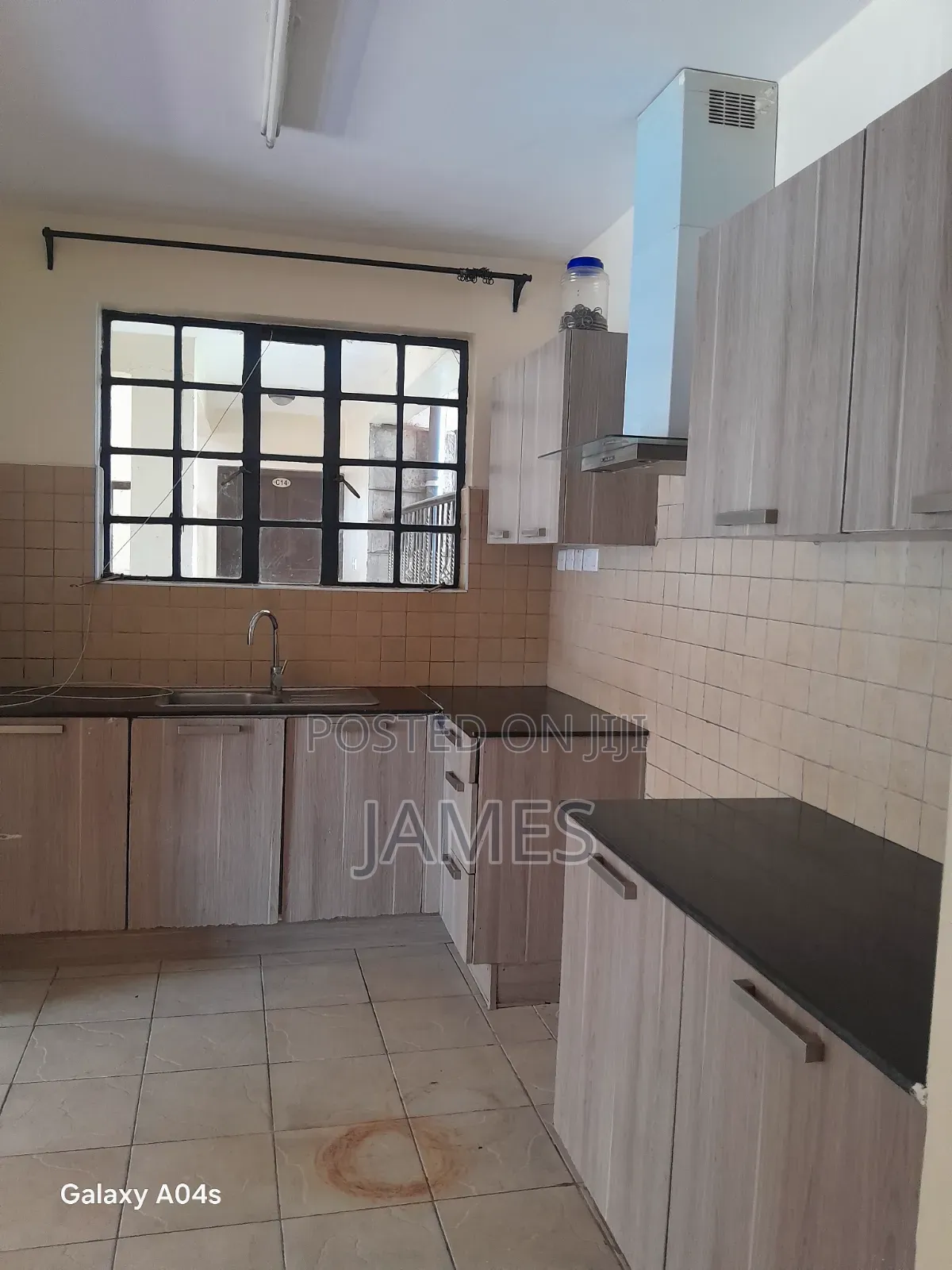3bdrm Apartment in Ruaka for rent