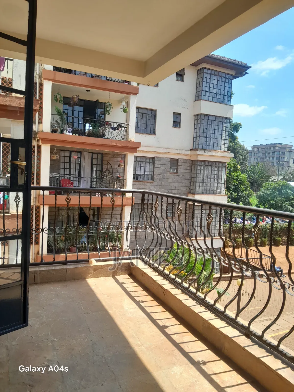3bdrm Apartment in Ruaka for rent