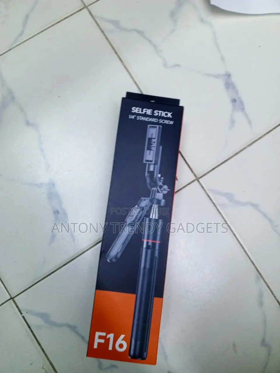 F16 Long Selfie Stick Tripod Stand 1.7M 360° Rotating Phone Holder