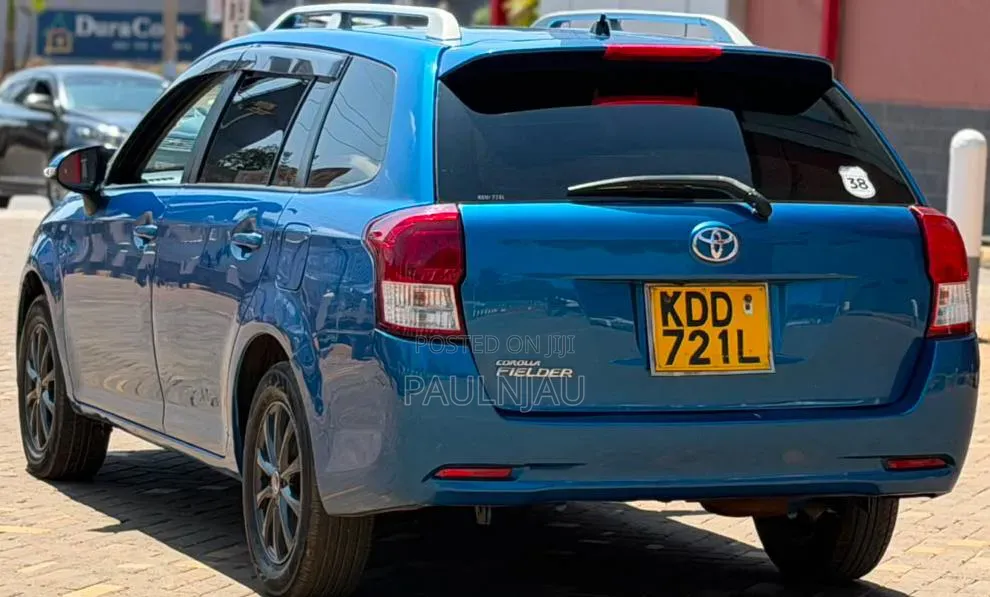 Toyota Corolla Fielder 2014