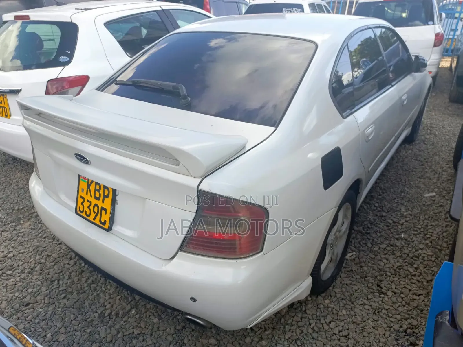 Subaru Legacy 2004 White